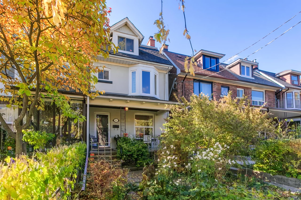 216 Beatrice St