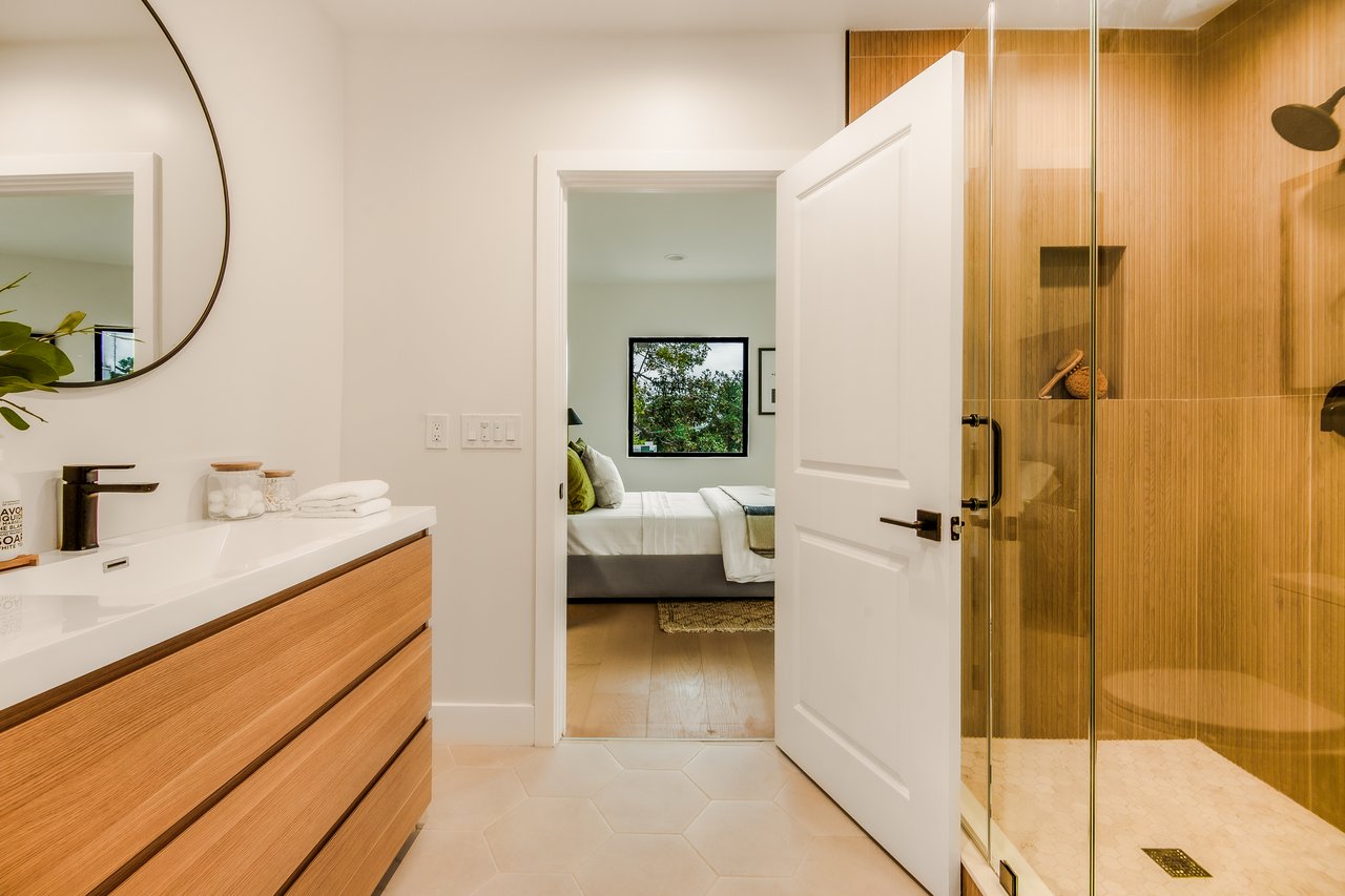 8921 Appian Way, Hollywood Hills