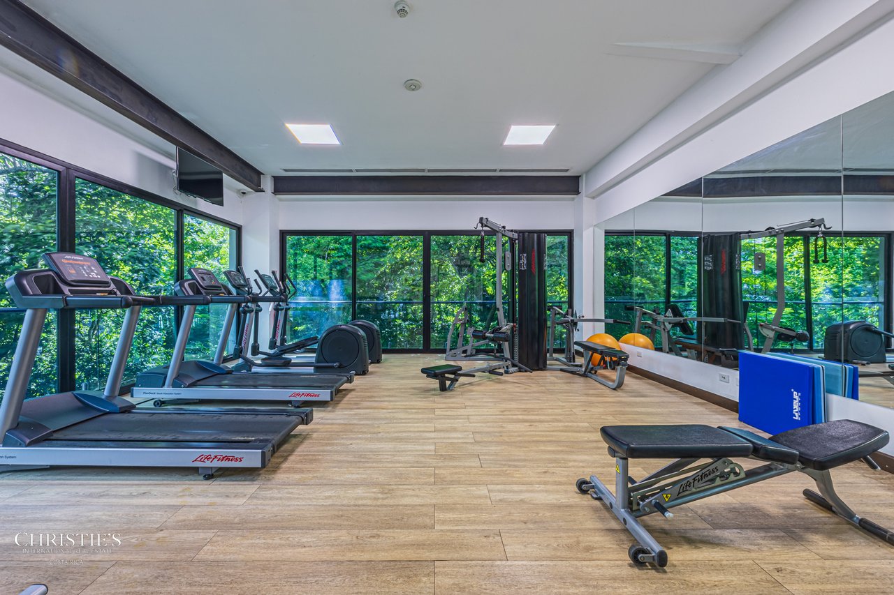 Luxurious Four-Bedroom Condo in the Hills of Escazú   