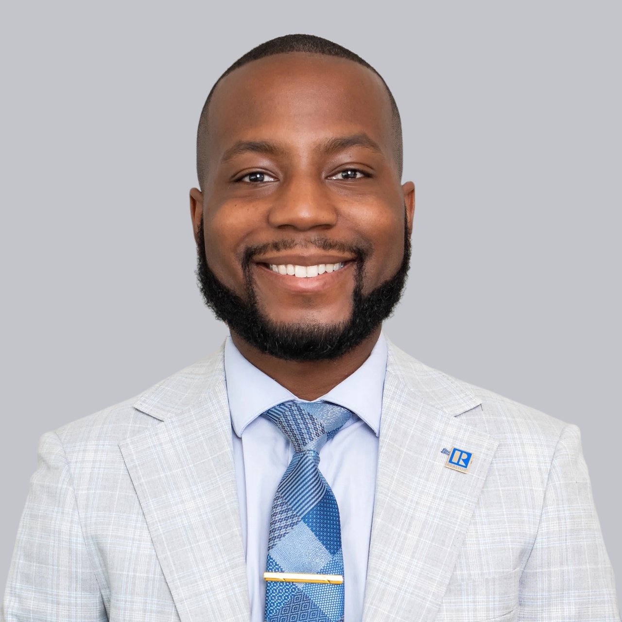 Tevin Rogers Dallas, TX Real Estate Agent Headshot