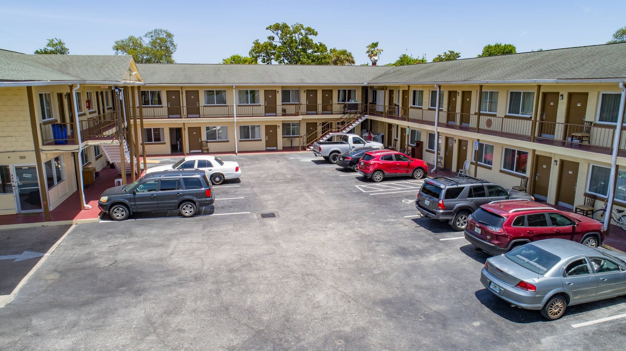 Ridgewood Ave - 1455 units of airbnb zoned properties