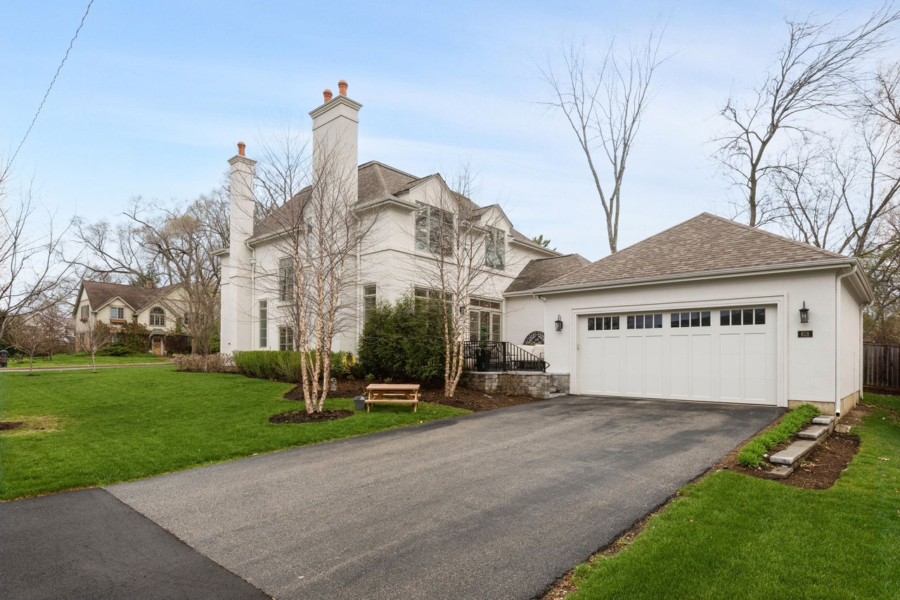 618 Buckingham Place