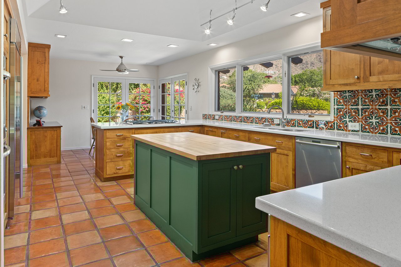 5401 E MARIPOSA Street