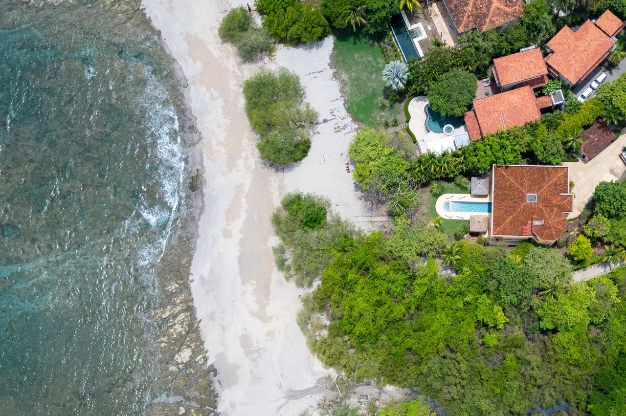 Casa Neptuno Beachfront Home  - Hacienda Pinilla