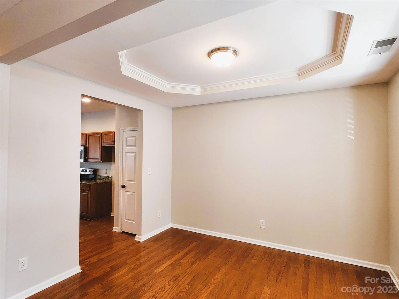 129 Beverly Chase Ln