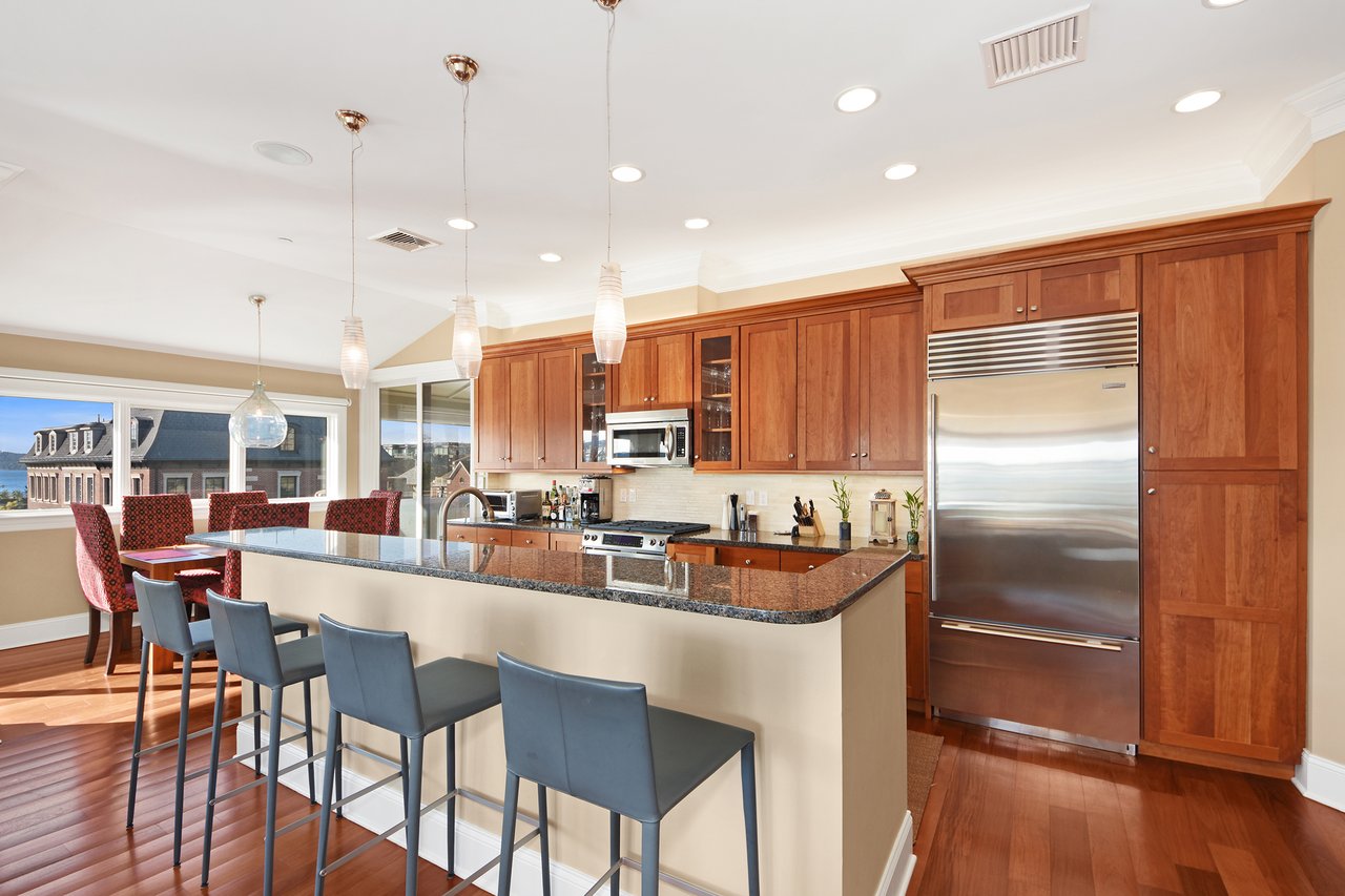 127 Main Street PH300