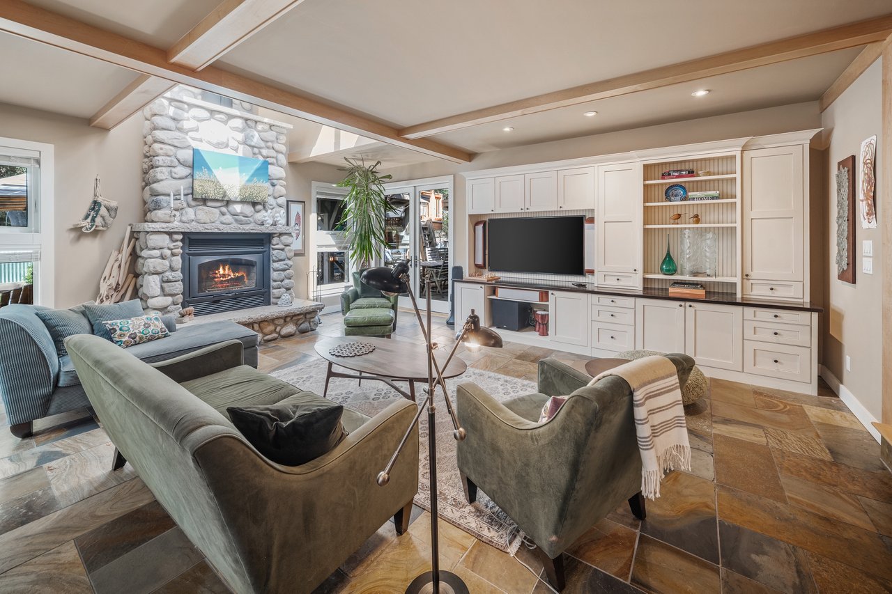 140 Rundle Crescent