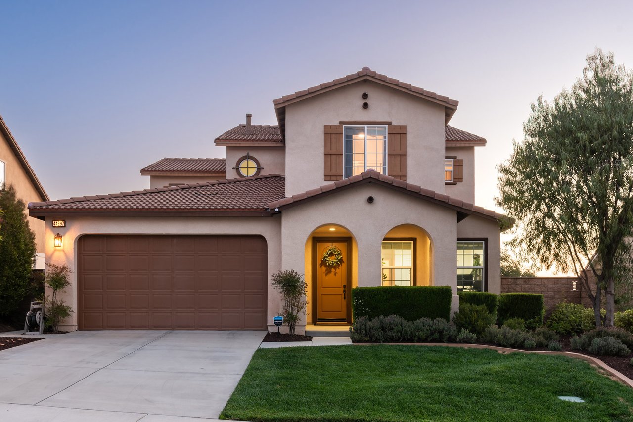 44297 Marcelina Ct, Temecula | Six Bedrooms and Resort Living in Morgan Hill