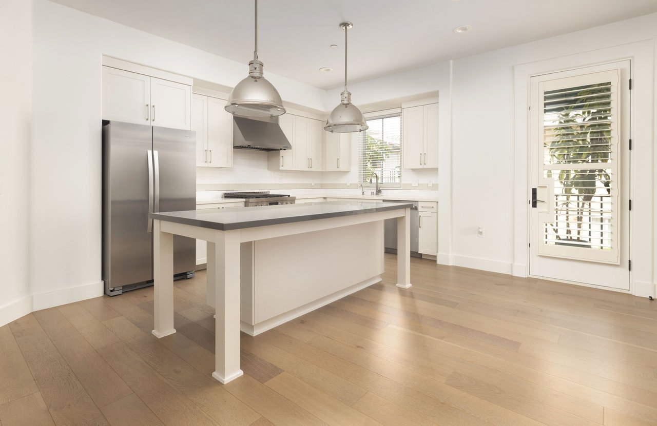 3726 State Street, 203