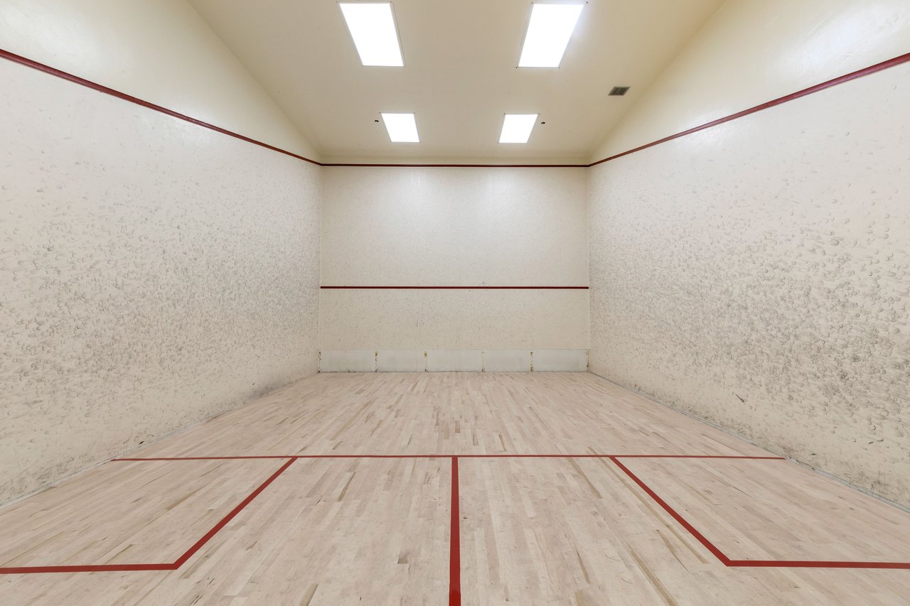 2109-350 Webb Drive, Mississauga