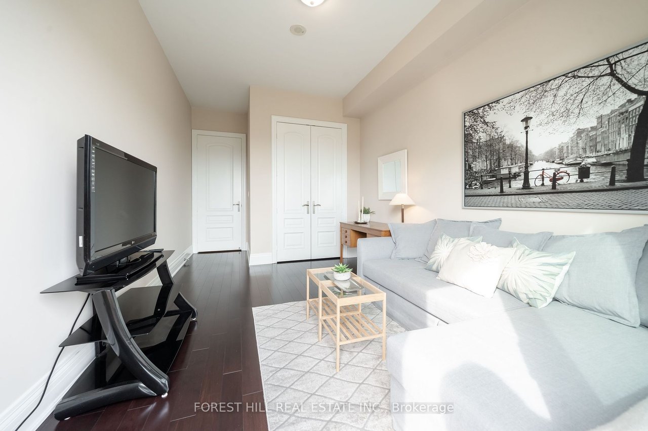 LIVING IN ARIA PENTHOUSES