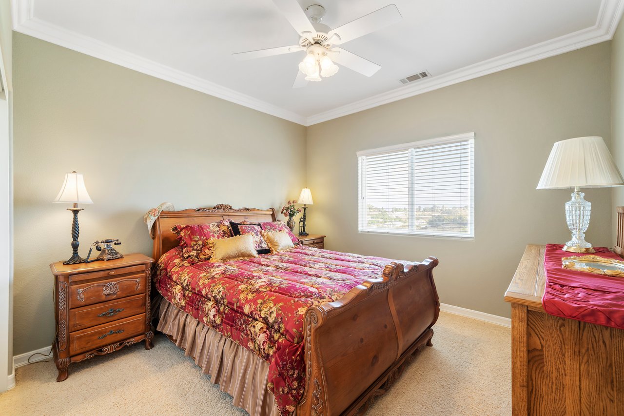 21100 Paseo Montana