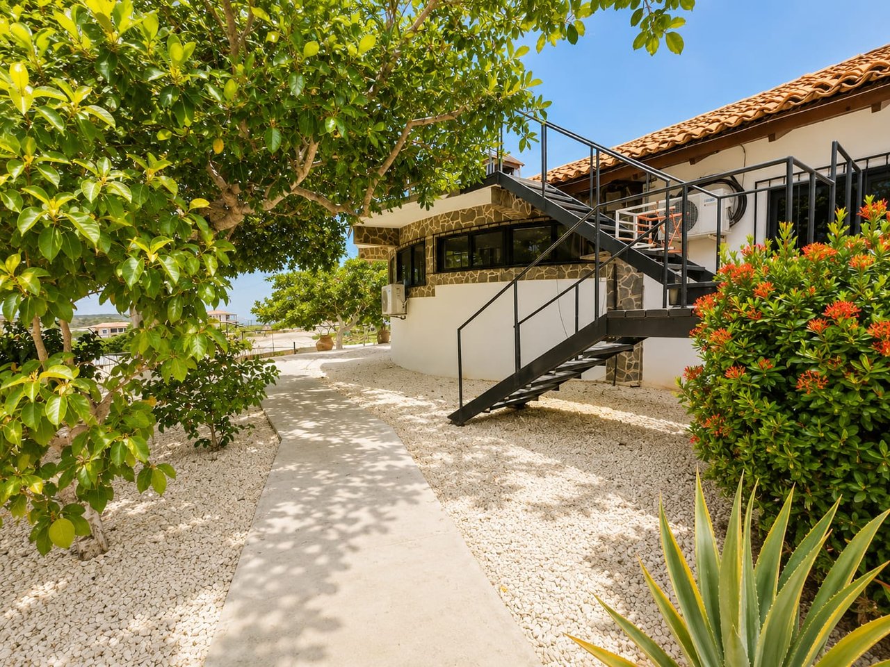 Casa Jabalí | 5-Bedroom Estate with 3 Titled Lots in Tamarindo