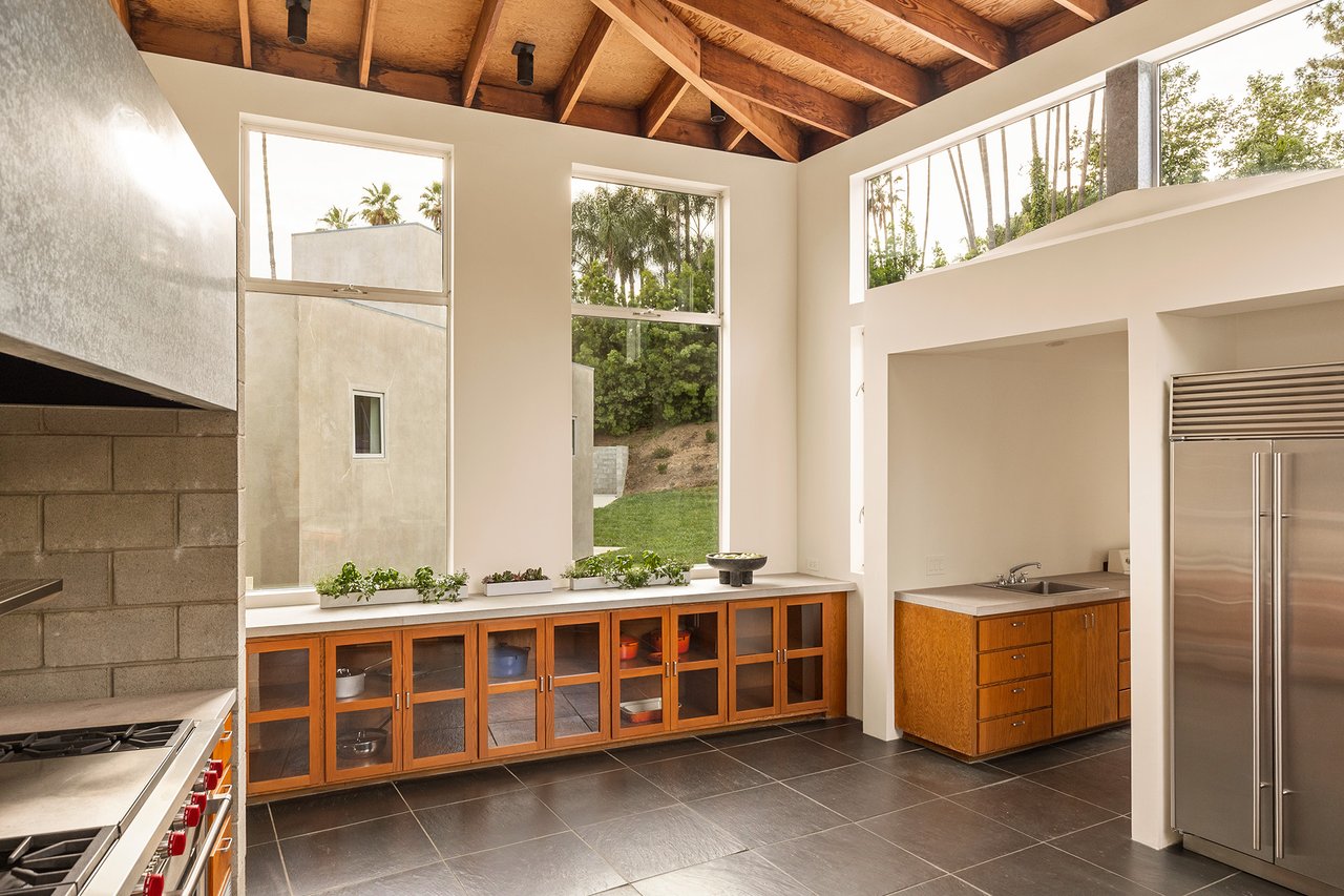 Frank O. Gehry, FAIA, Architect, The Sirmai-Peterson House, 1988