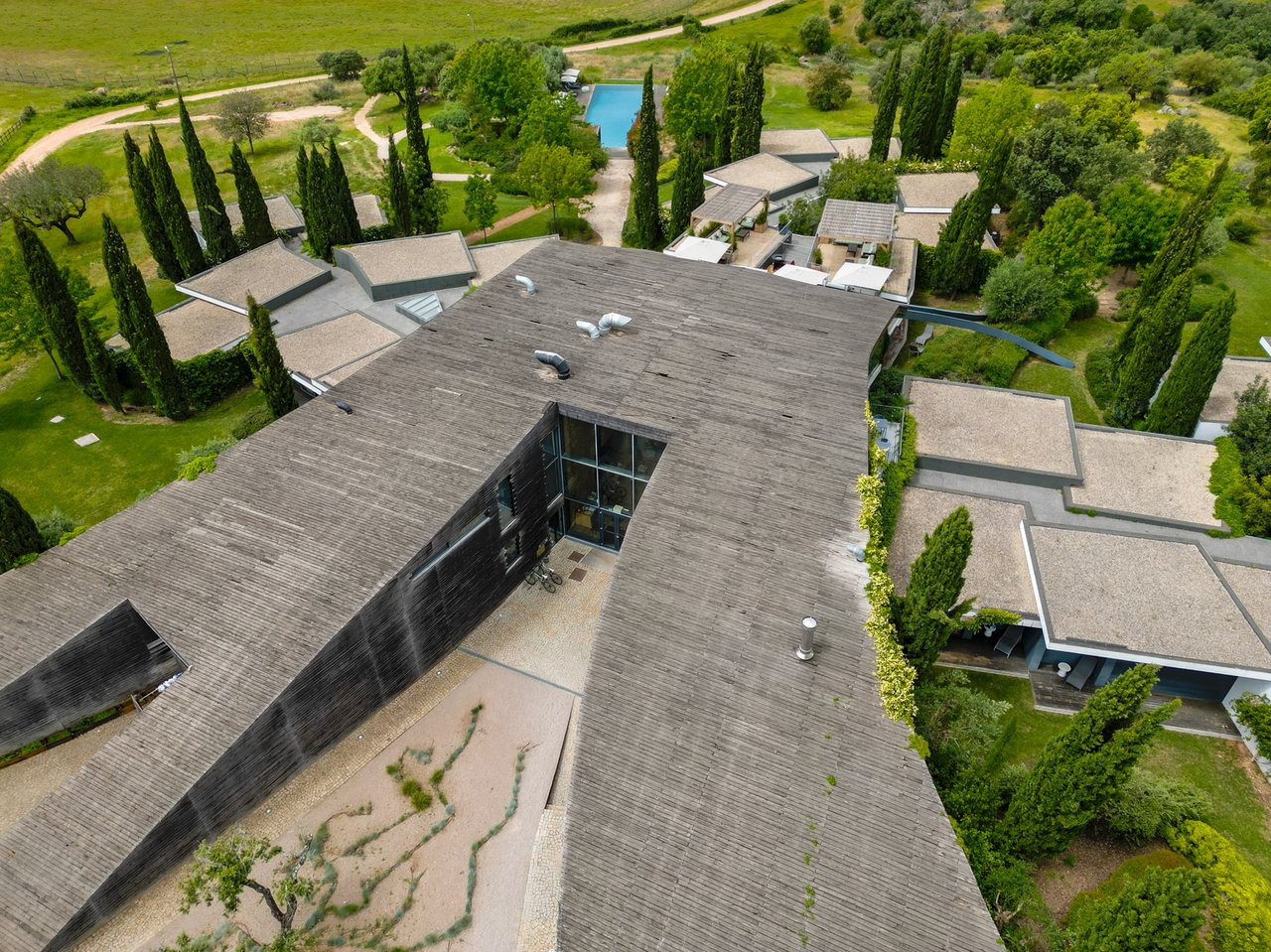 Luxury Wellness & Sports Retreat in Portugal with Expansion Upside & €1M+ Revenue