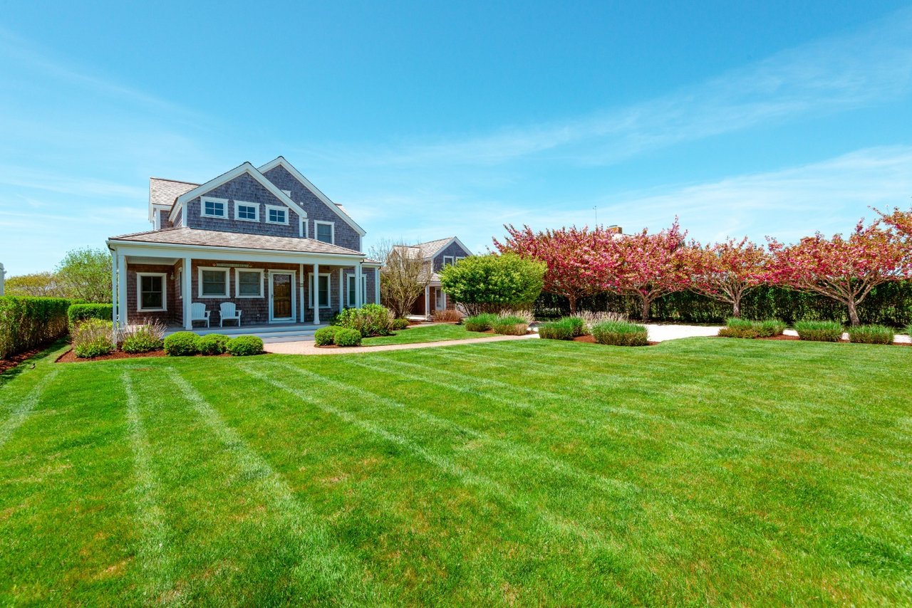 24 Cannonbury Ln