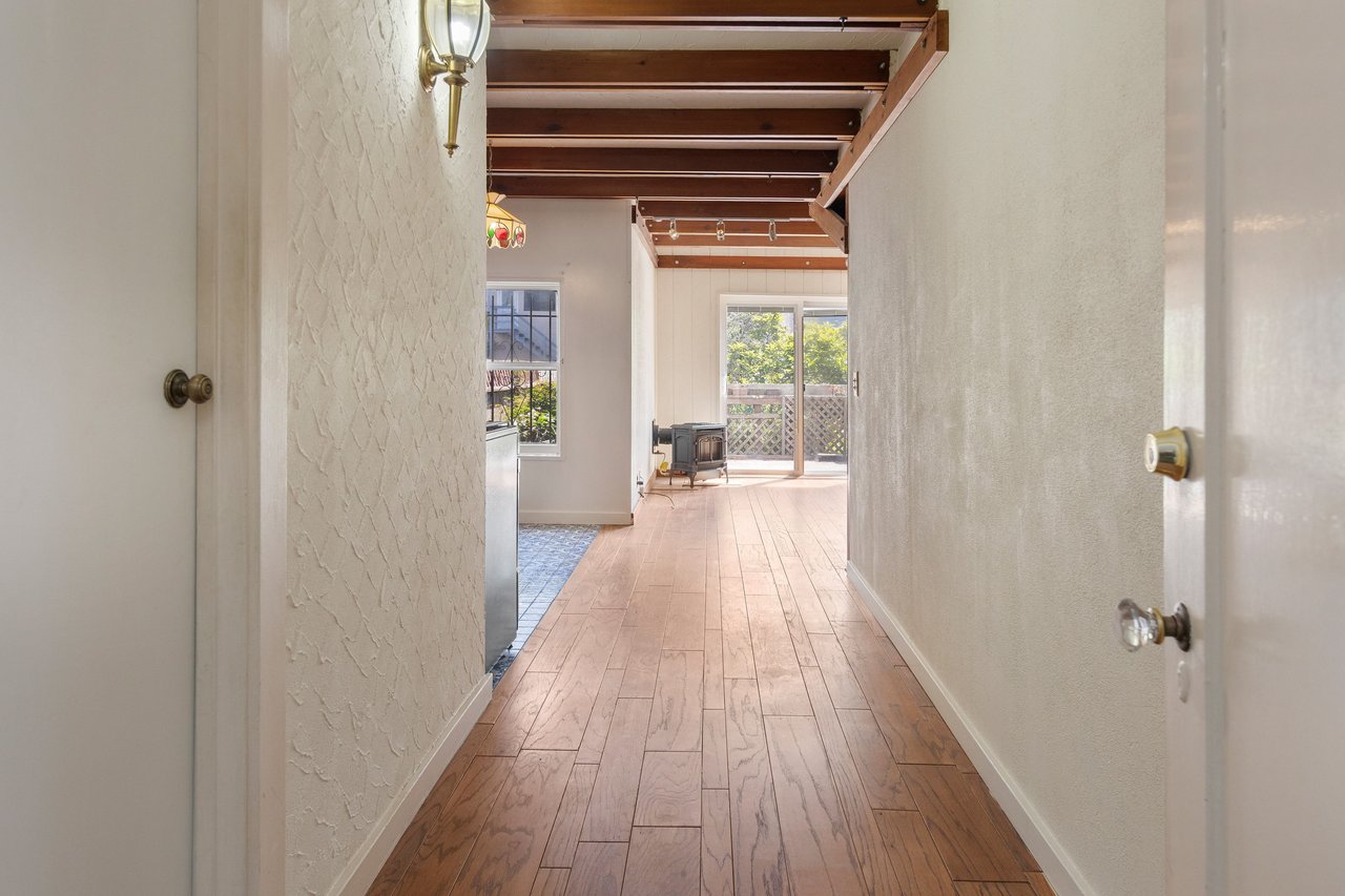 Richmond Duplex with Income Potential