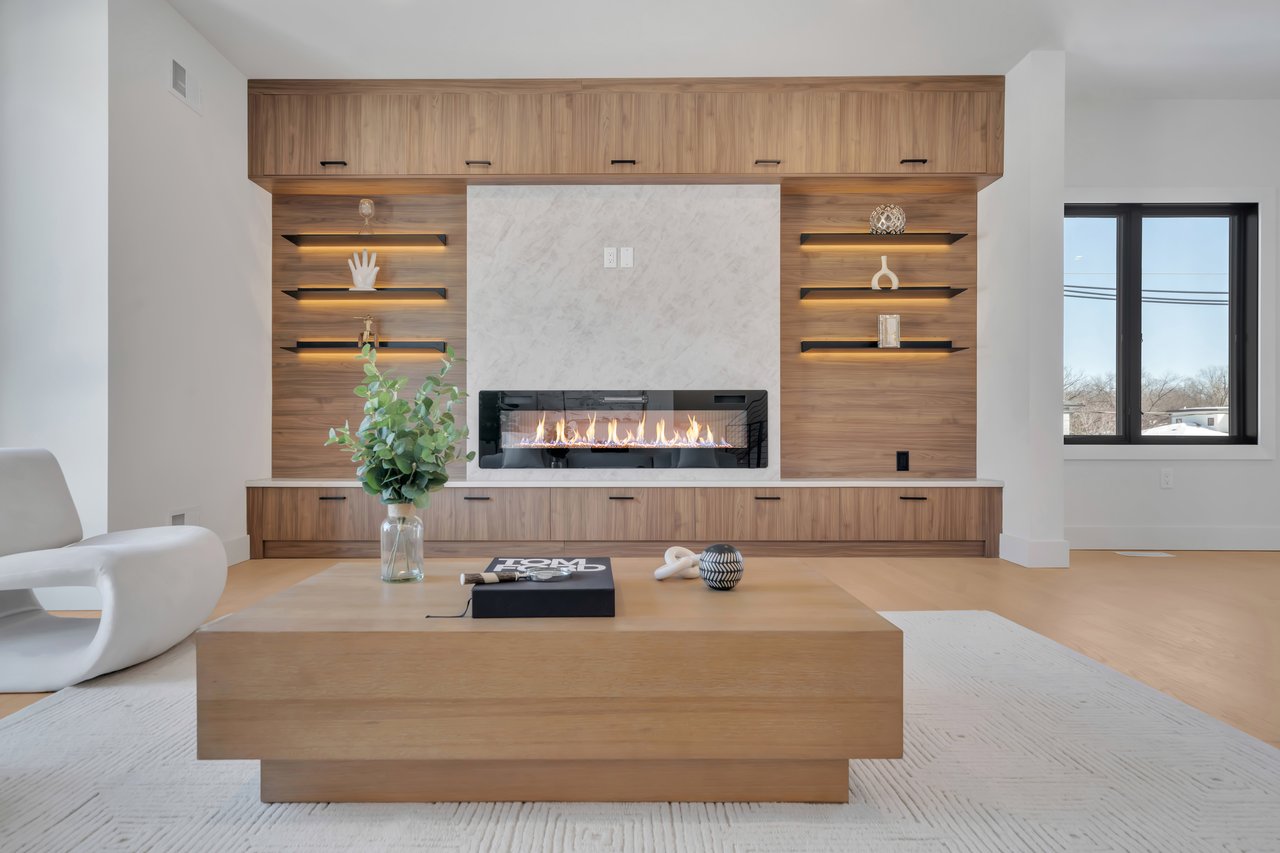 2220 Mackay Avenue B