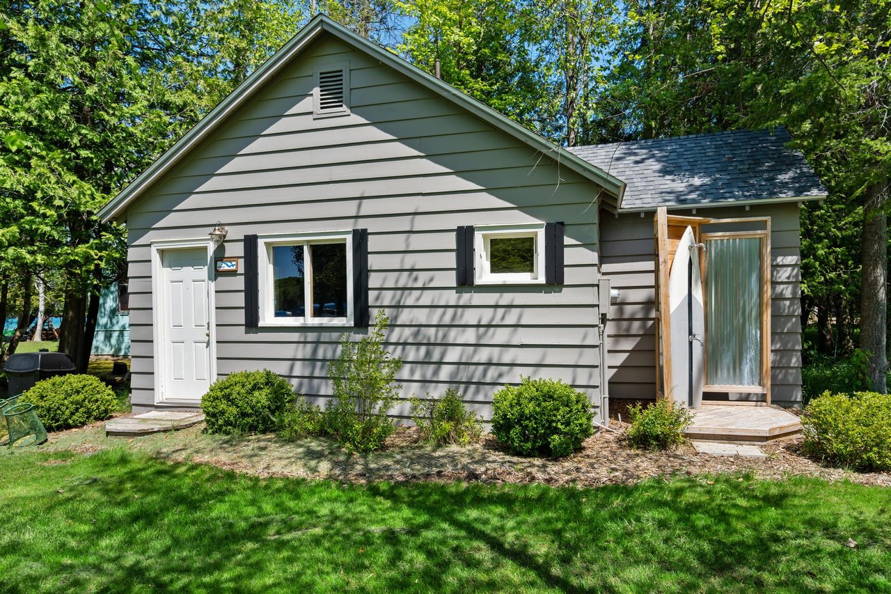 Wildwood Condo, Walloon Lake