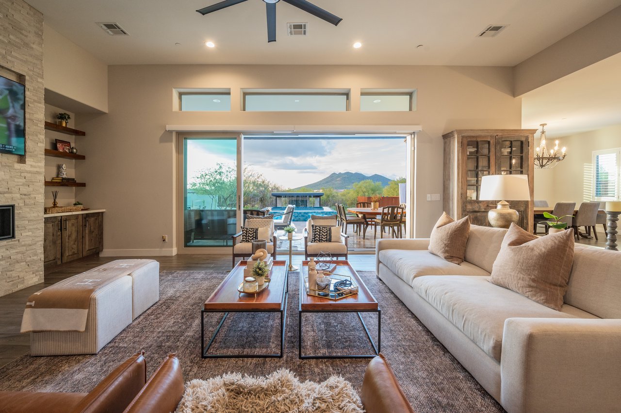 35584 N ROLLING CREEK Drive