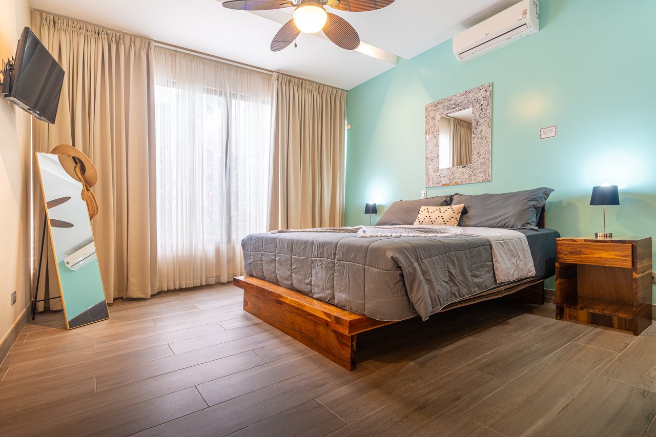 Bali Style Beach House with 2 Bedroom Casita