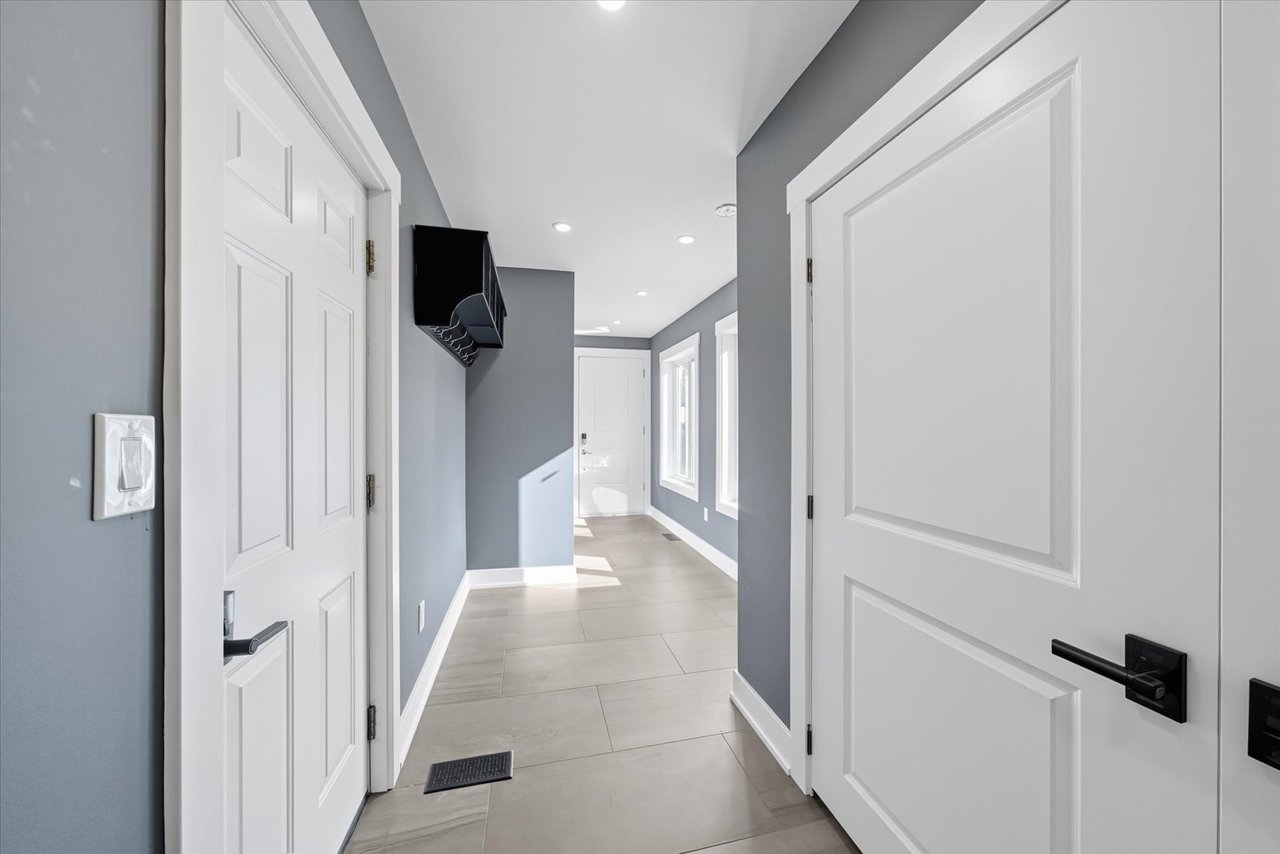 11 Avondale Cres 