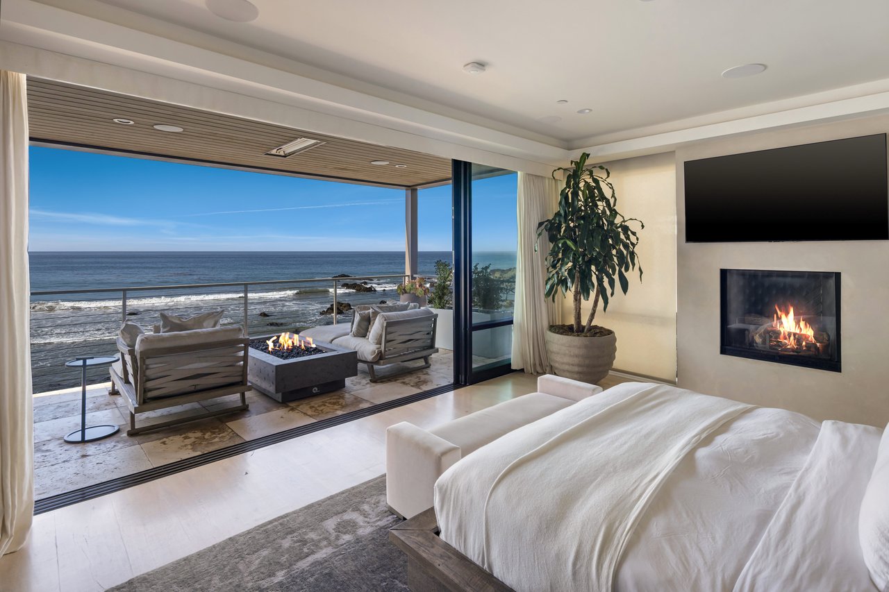 31504 Victoria Point Rd, Malibu