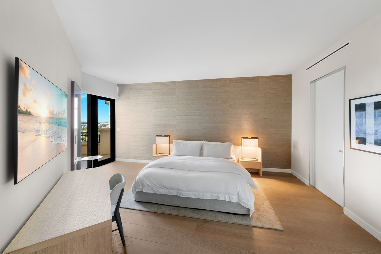 Palazzo Del Sol LPH 7093