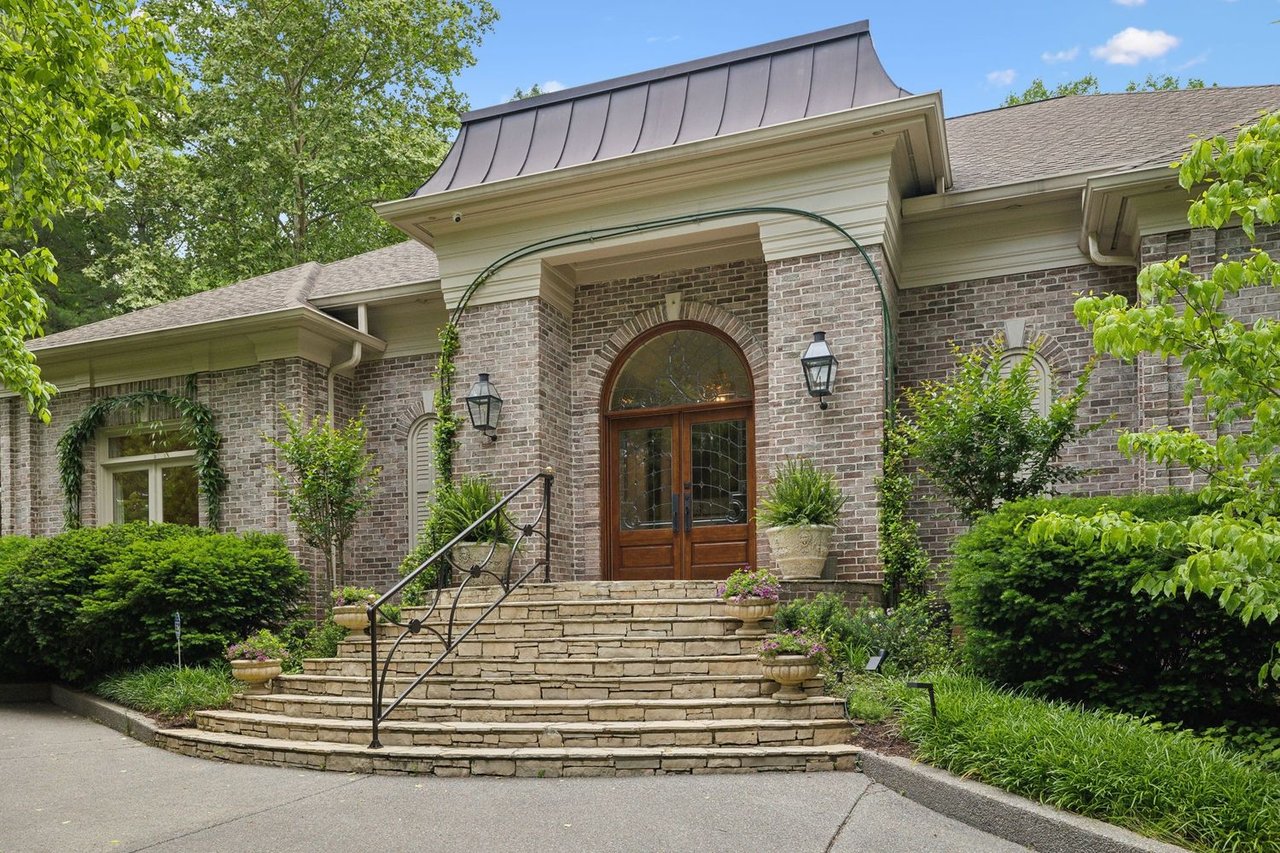 915 Calloway Dr