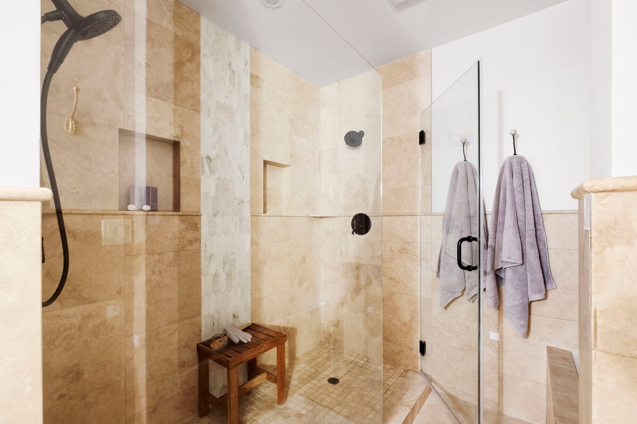 1274 Eagle Vista Drive