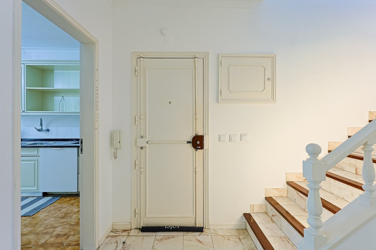 Luxury 3-Bedroom Apartment in Prestigious Cascais