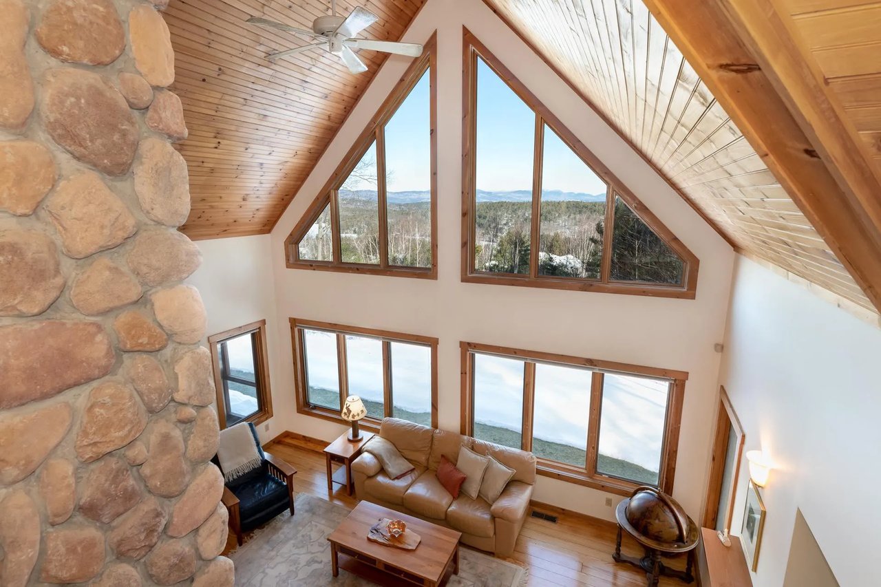 83 Mountain Vista Dr