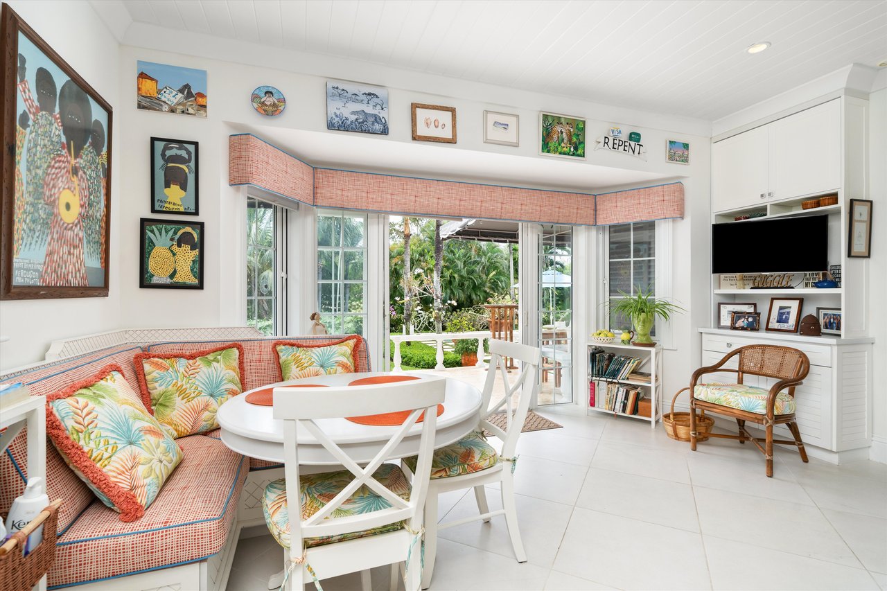 Little Southern Comfort in Lyford Cay