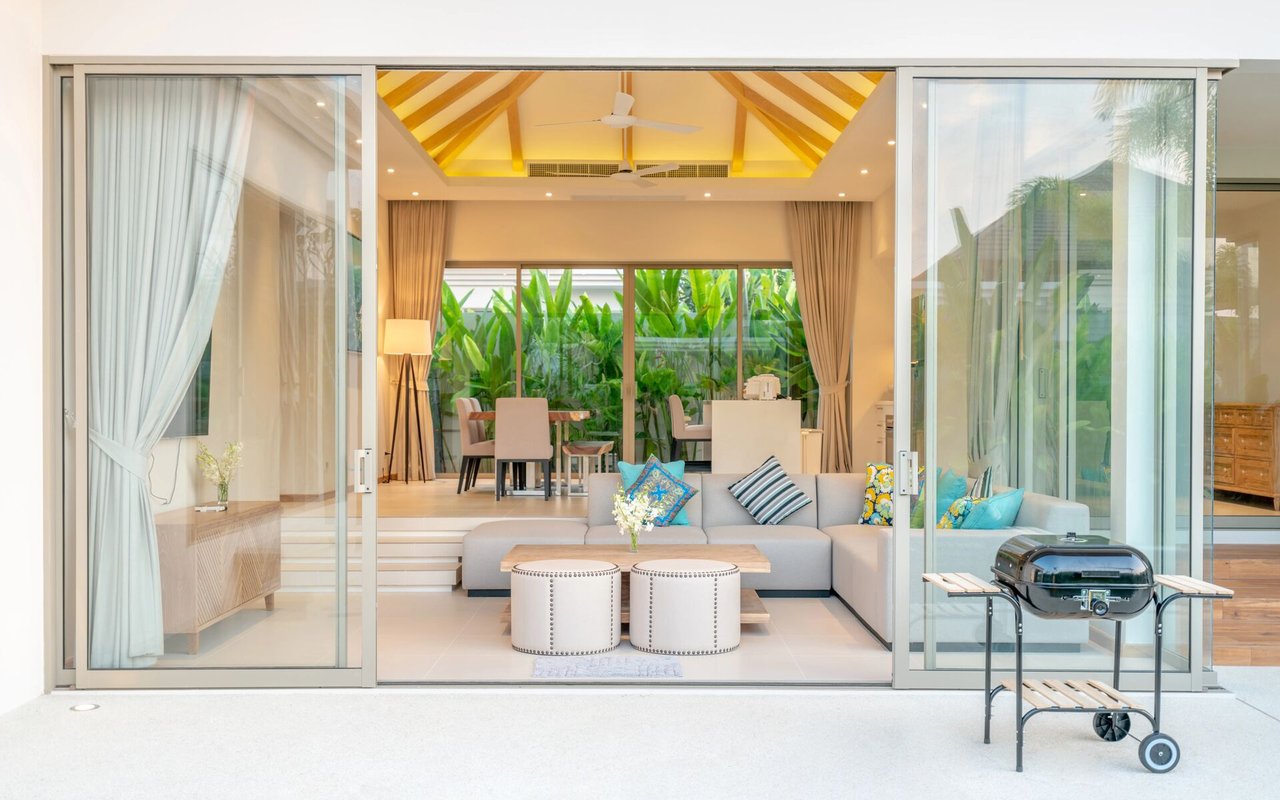 Top Reasons Homeowners Are Selling Their Houses Right Now