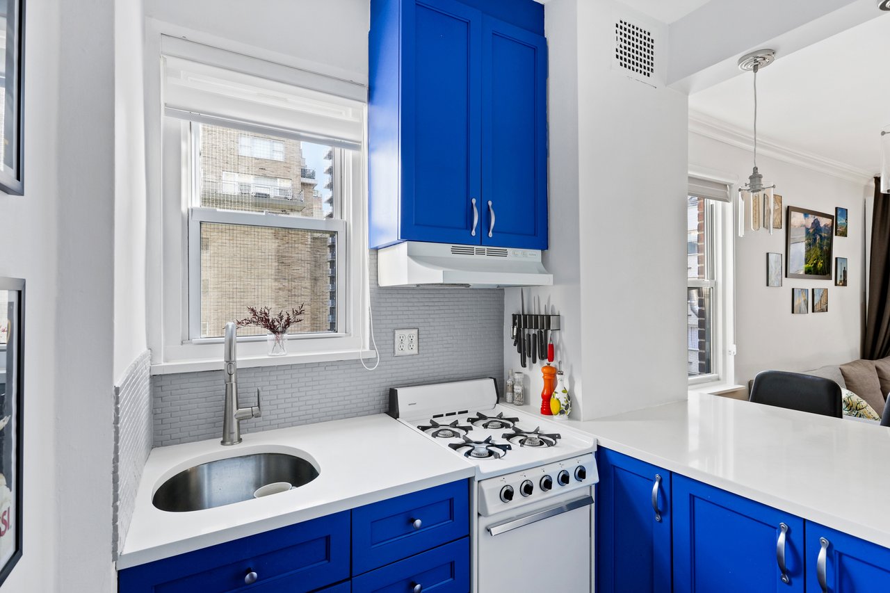 310 East 49th Street 9C