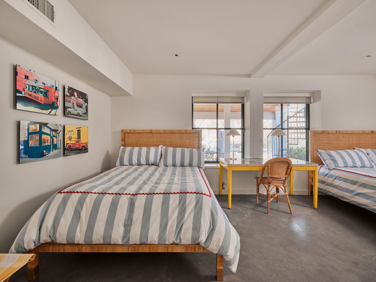 3016 Edgewater Drive