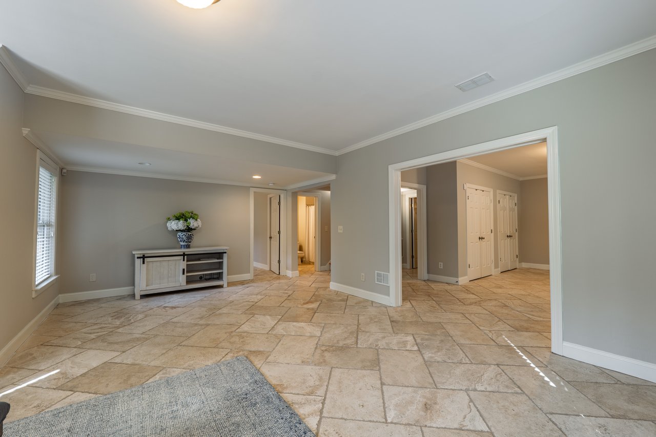 1425 Rolling Links Drive