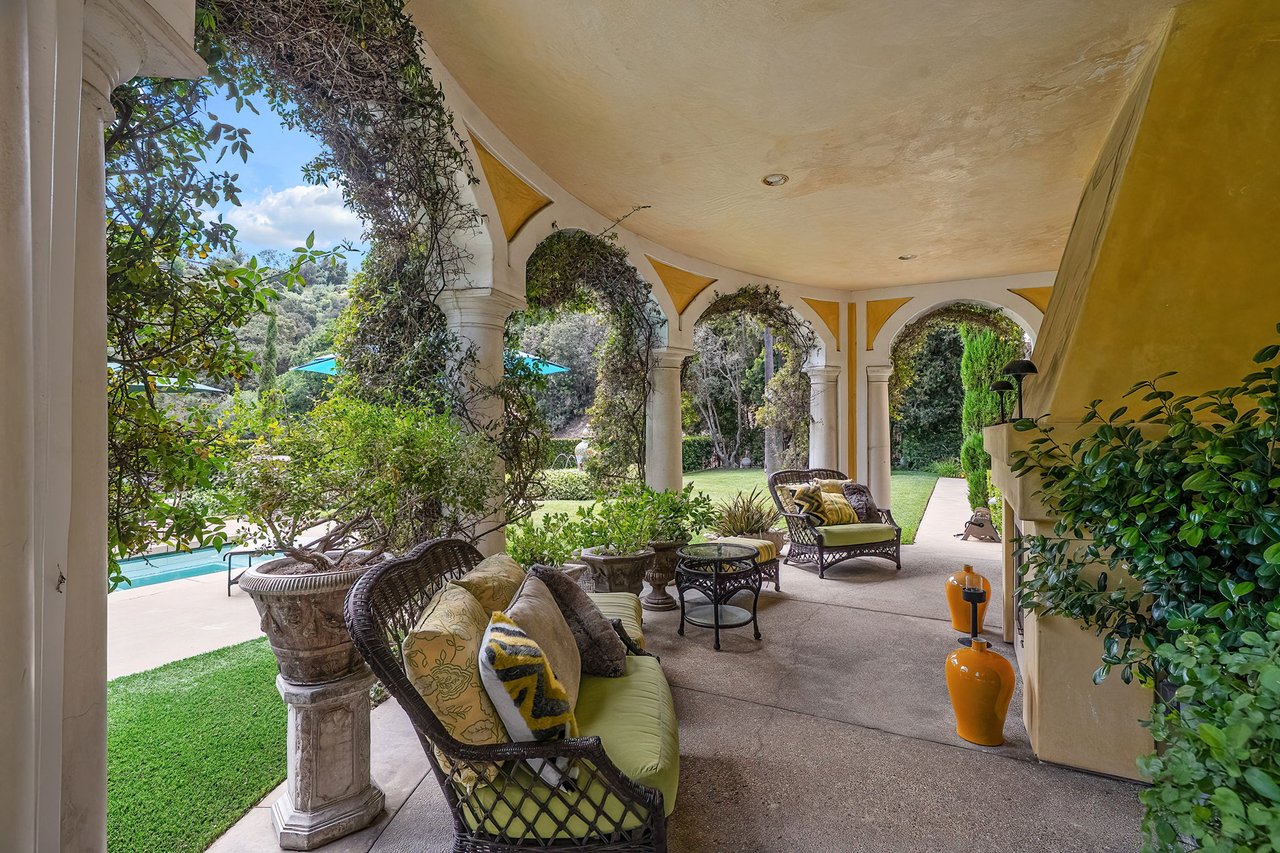 13935 Durham Rd, Beverly Hills 