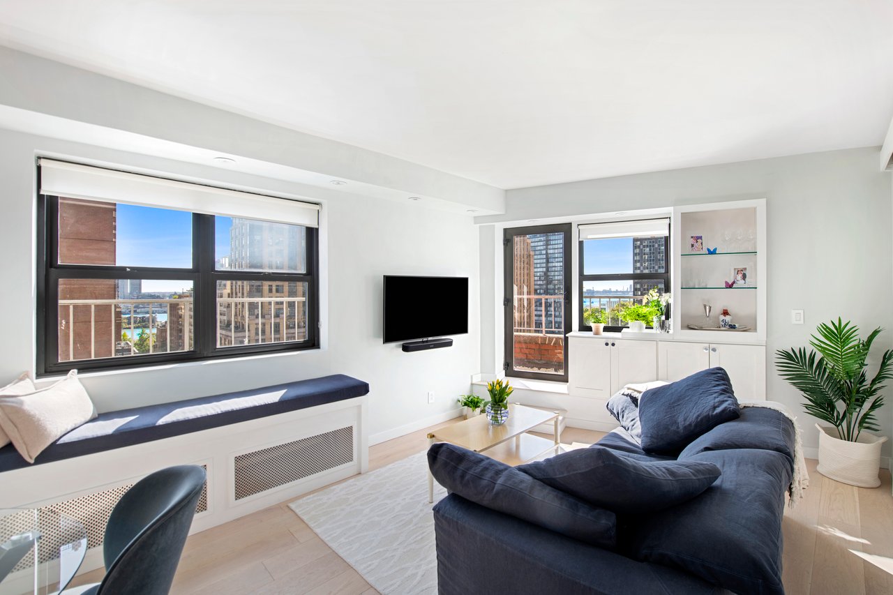 335 East 51st Street, Unit PHA