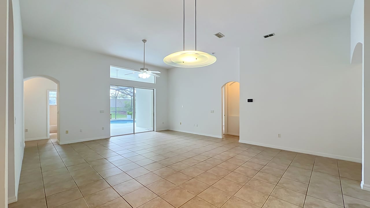 Orlando Vista Lakes 5-Bedroom 4-Bathroom Home and Lifestyle