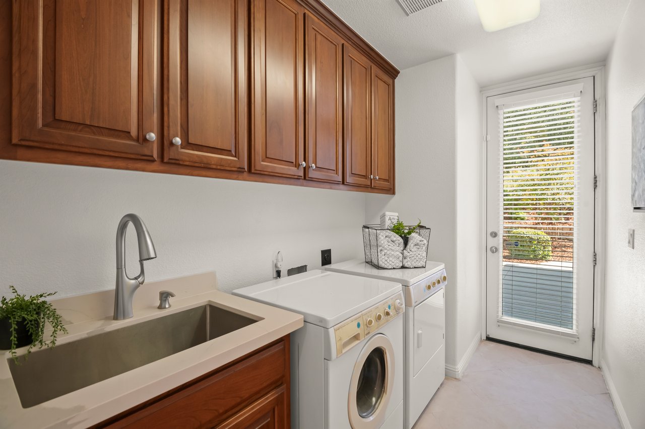 Broker Tour at 116 Regent Dr in Los Gatos Featuring Sipbie Caffè