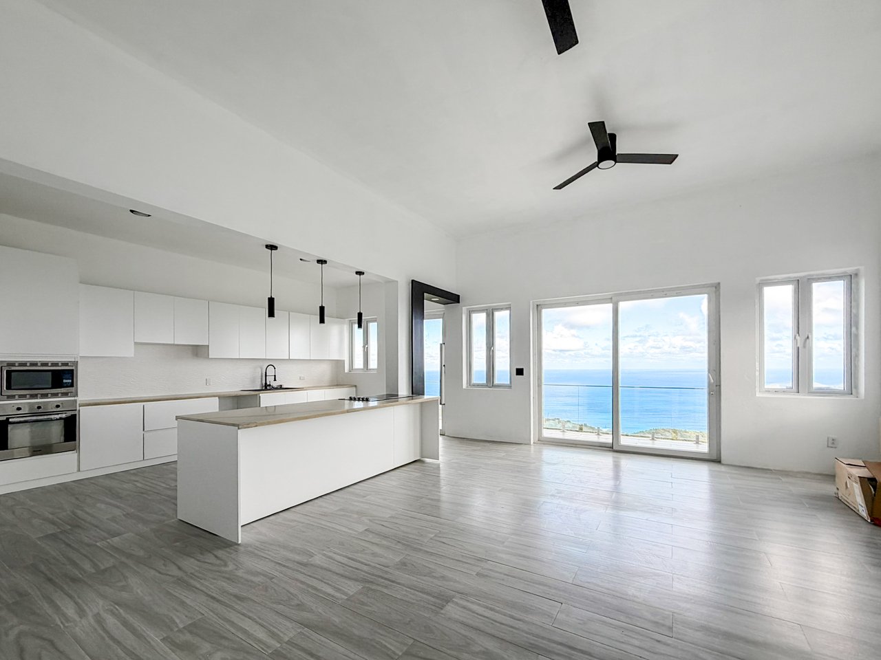 1104 Belle Vue 2 Bedroom Apartment