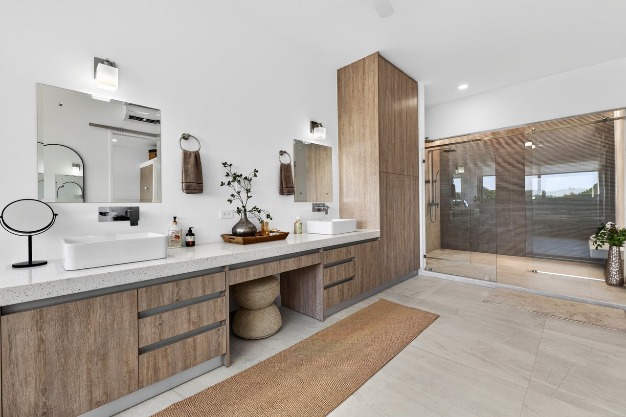 C5 Enclave | Premium Furnished 5-Bedroom Retreat Near Playa Avellanas