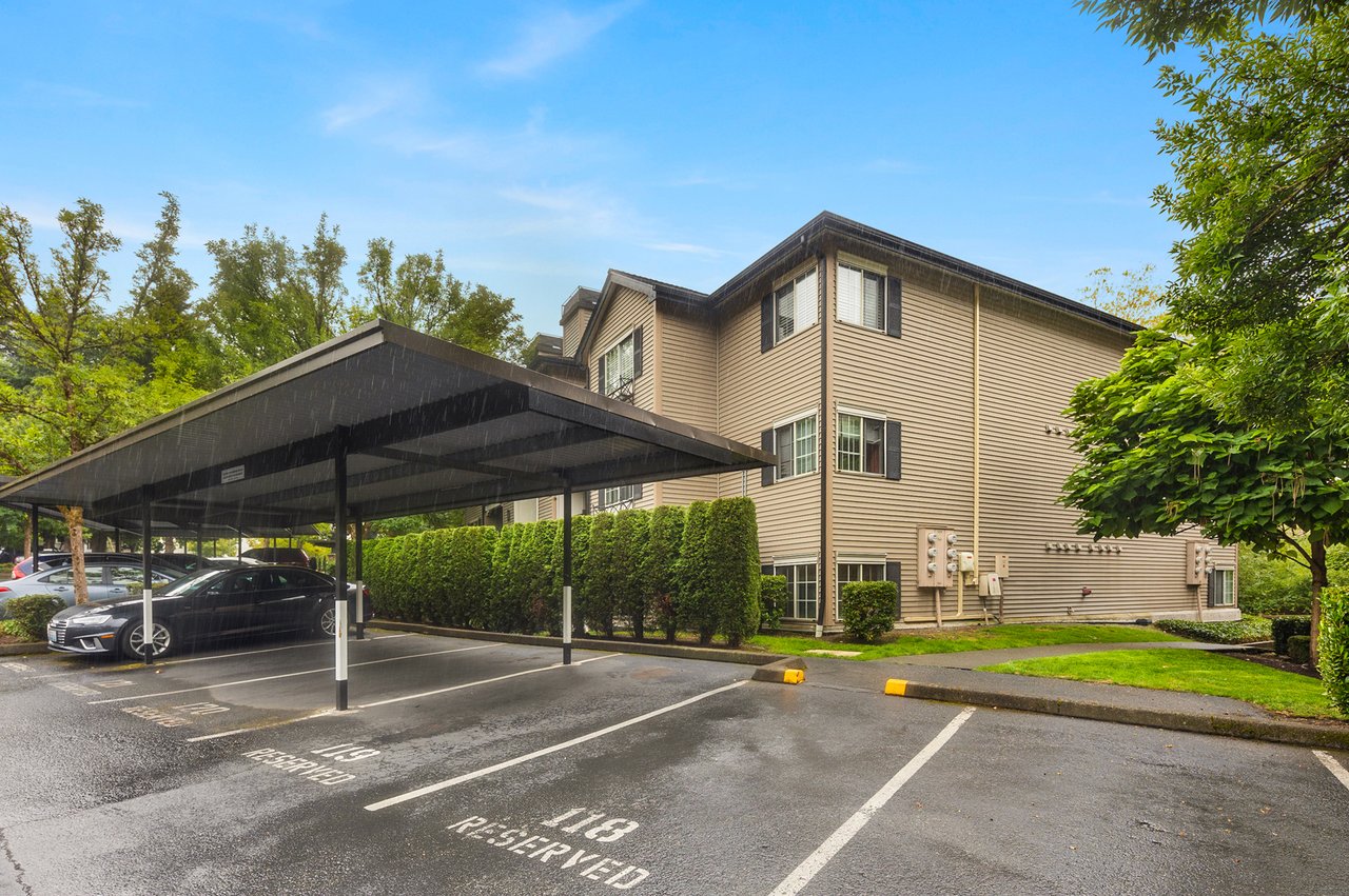 215 9th Street Unit: D102