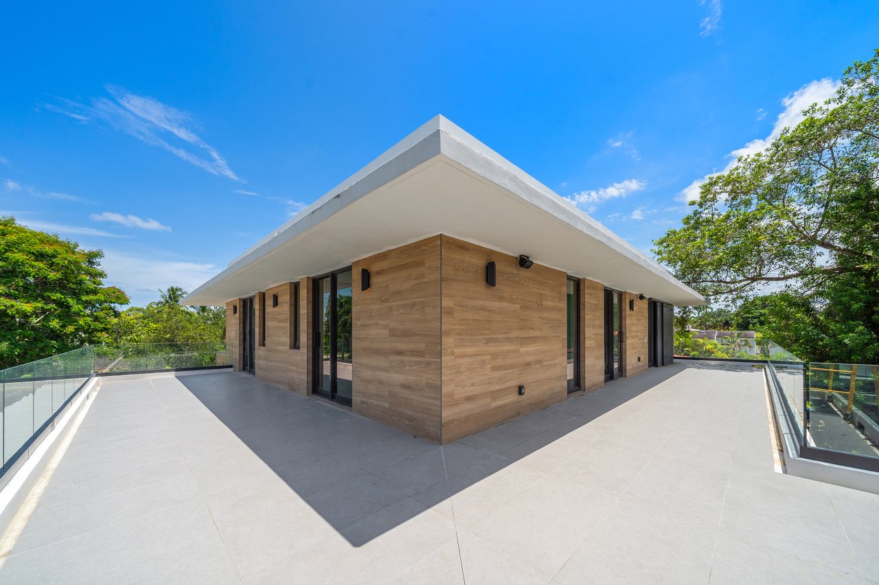 4430 Nautilus Drive, Miami Beach, FL 33140