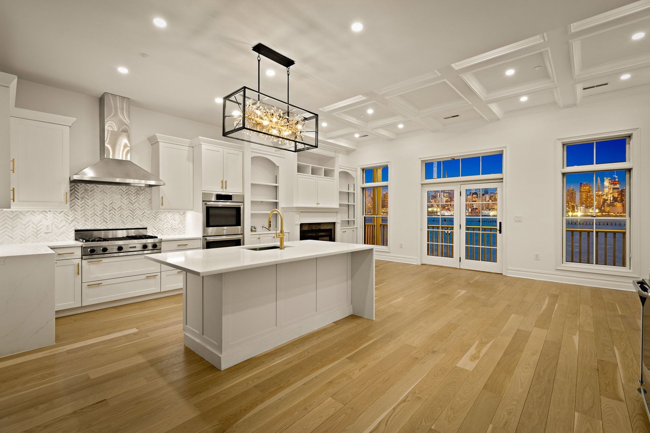 16 Regency Place | Townhouse in The Brownstones at Port Imperial