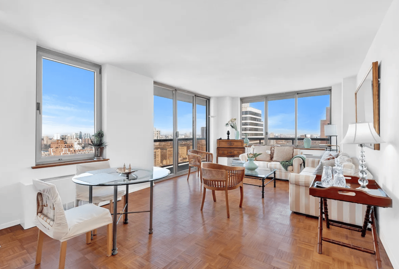 200 East 89 Apt. 30B