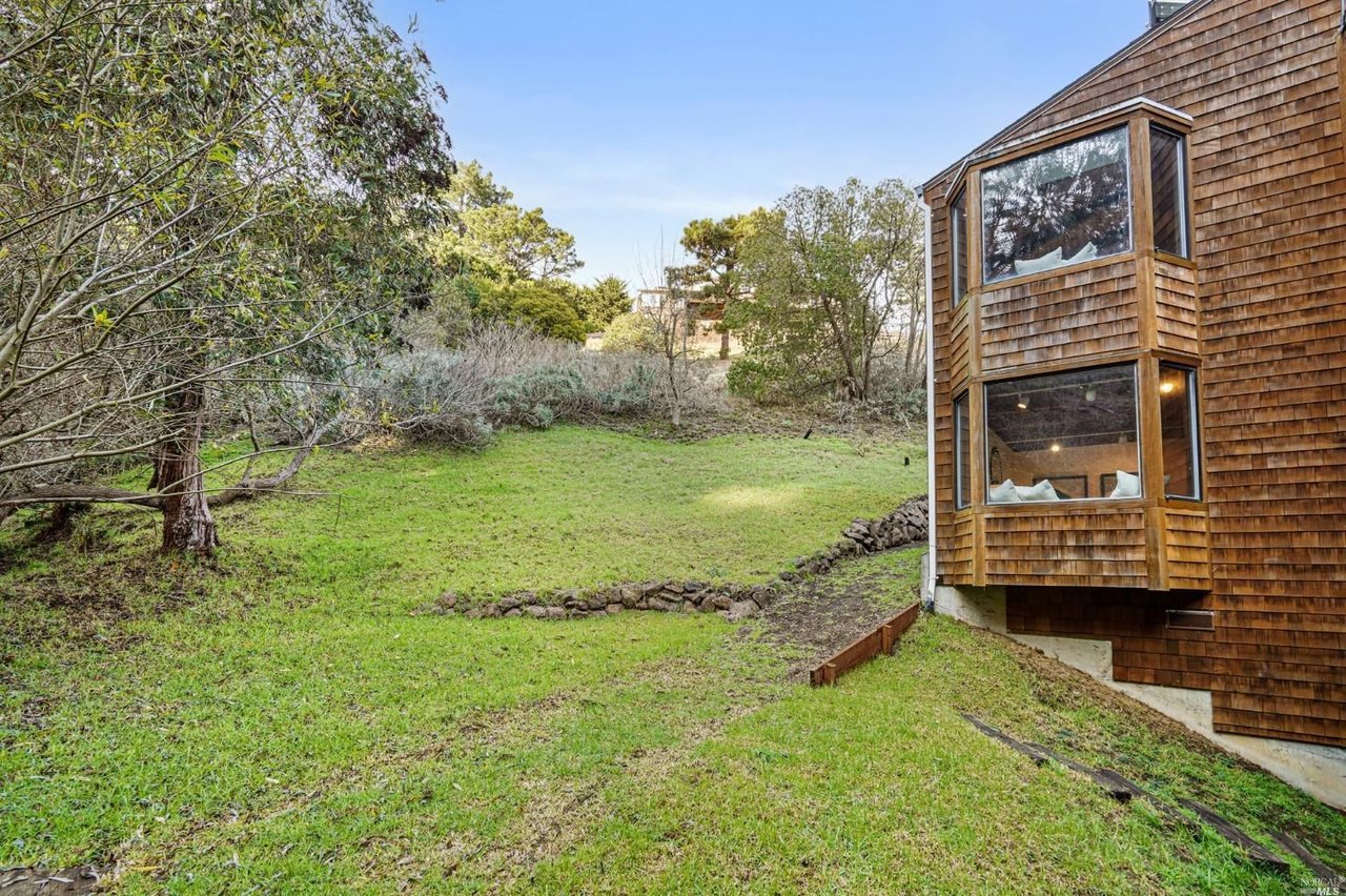 260 Sunset Way