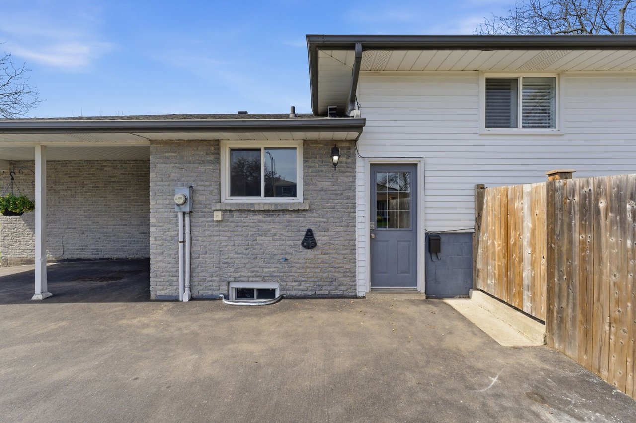 2362 Greenbank Tr