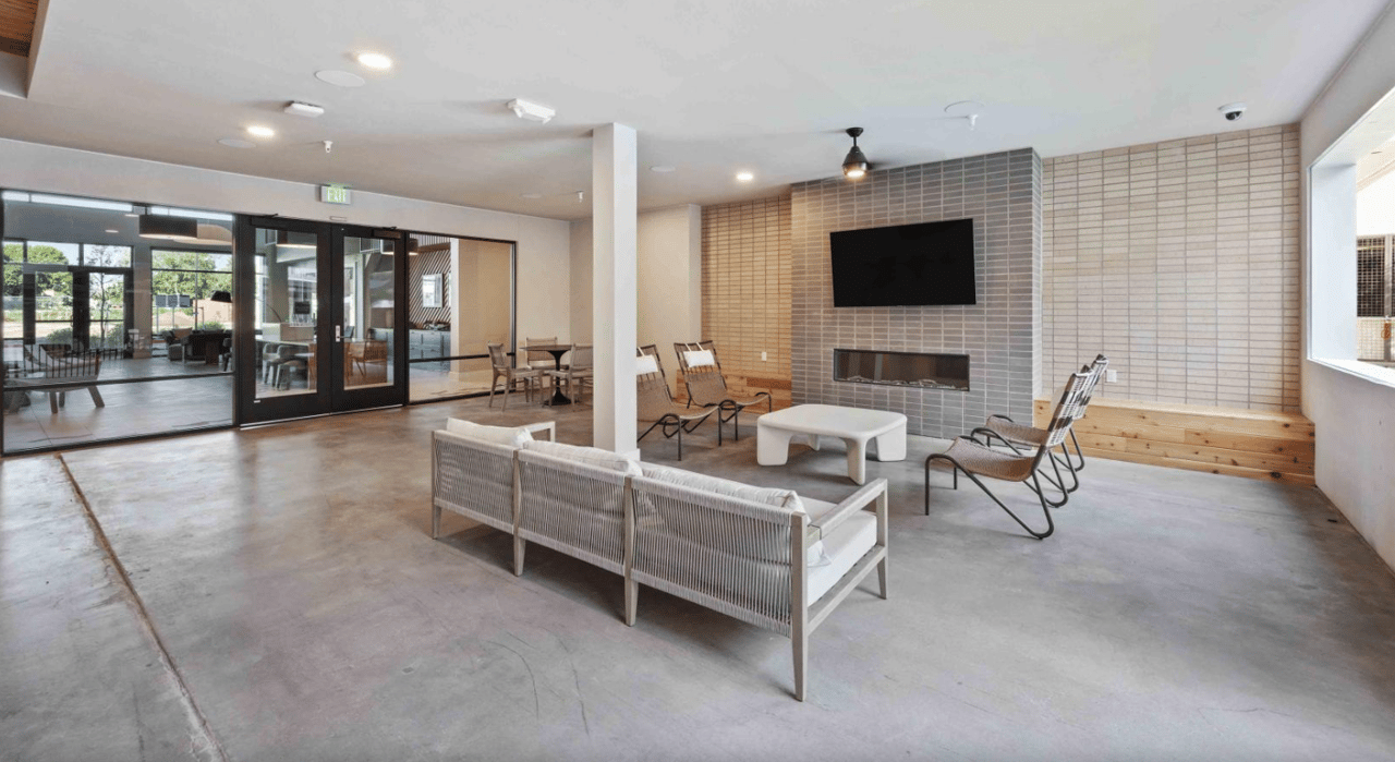 Up to 10 weeks free base rent